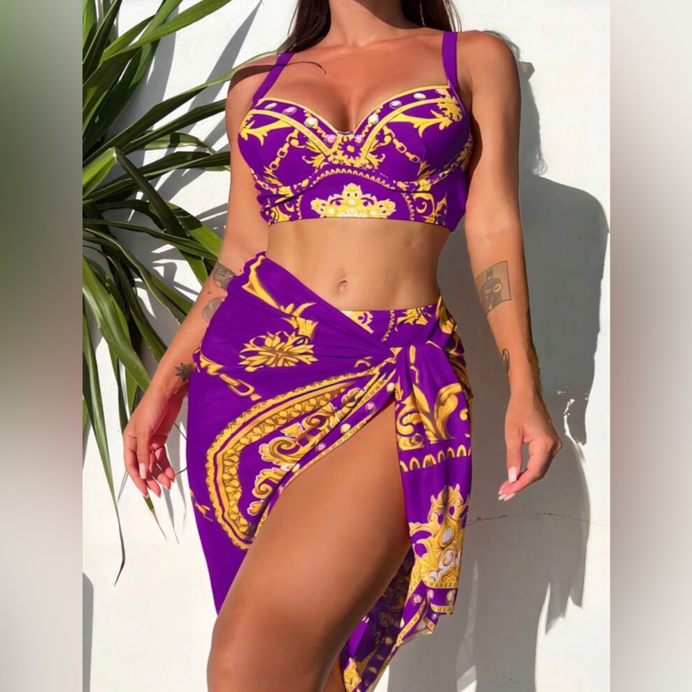 (3) piece swimsuit 8/10 (L)
